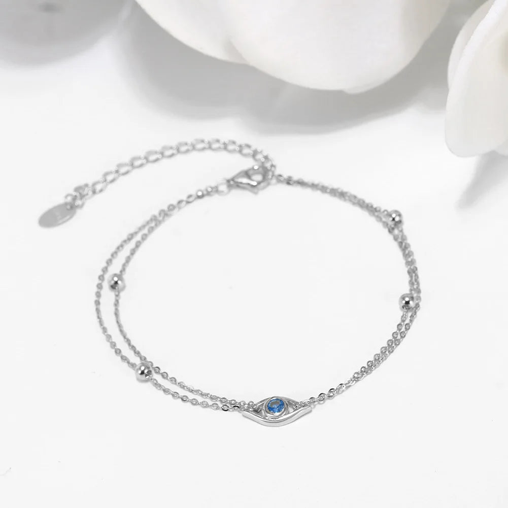 Sirene Sight Silver Bracelet featuring an eye-catching cubic zirconia stone for subtle sparkle.
