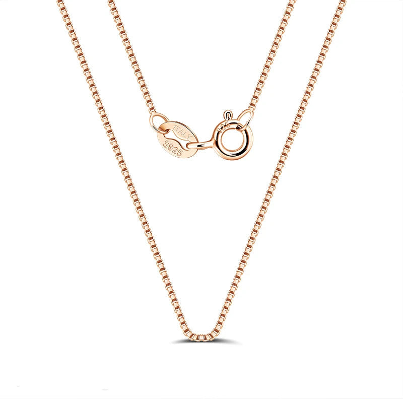 Rose gold box chain with a minimalist design, perfect for modern styling.